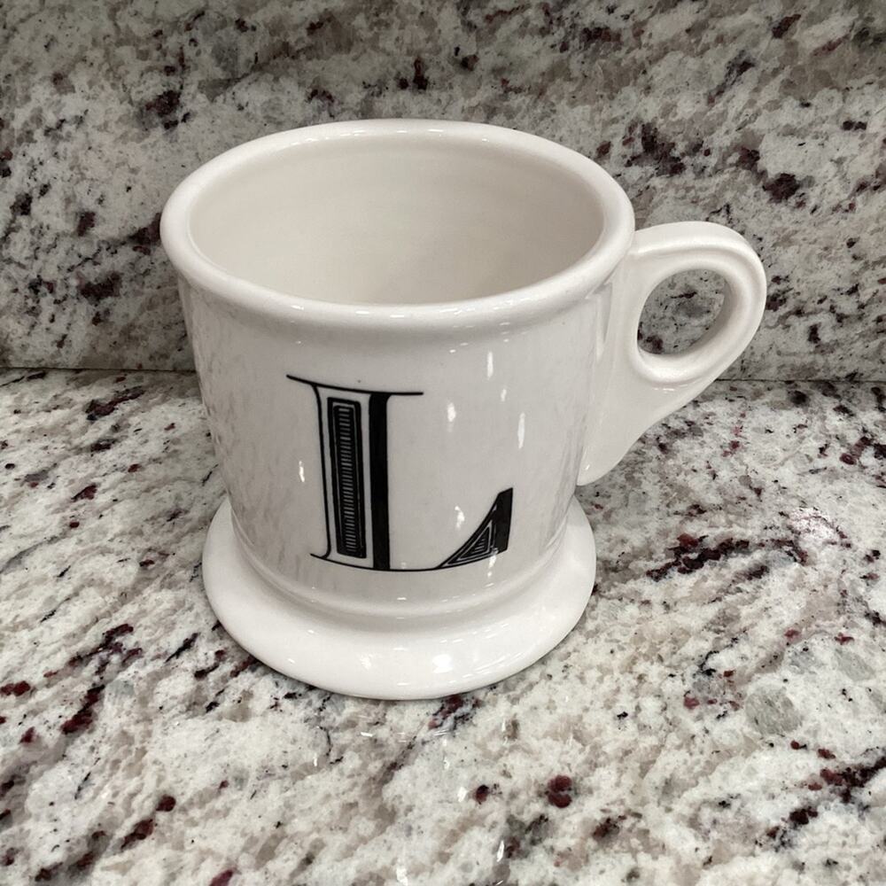 Fabrique En Chine “L” Coffee Mug